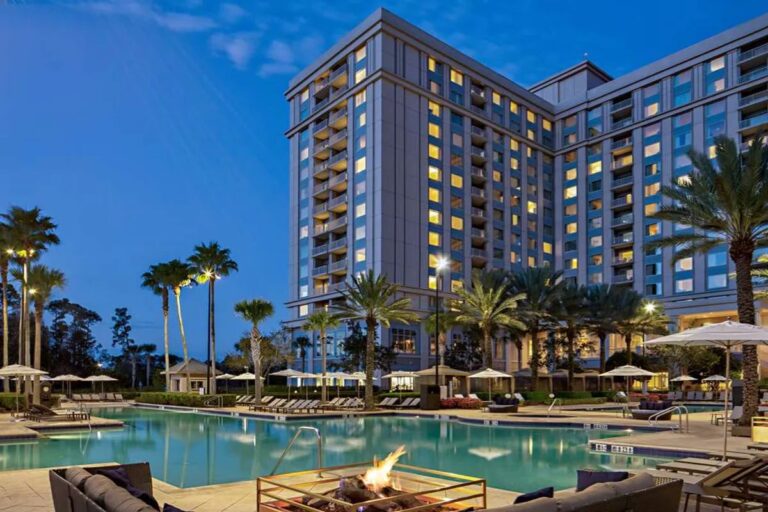 Waldorf Astoria Orlando PriceLine Deals: Luxury Meets Value at Disney's Doorstep