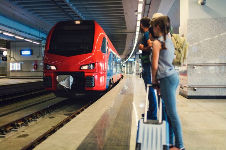 Essential Train Travel Tips: Your Complete Railway Journey Guide